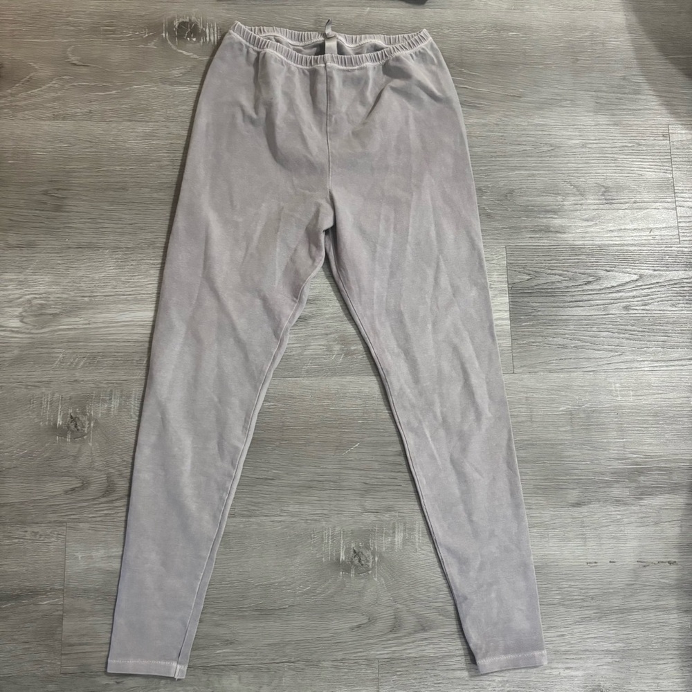 SKIMS Outdoor Desert Bralette and Leggings Set in Gray Comfy Loungewear Size L - Picture 3 of 9